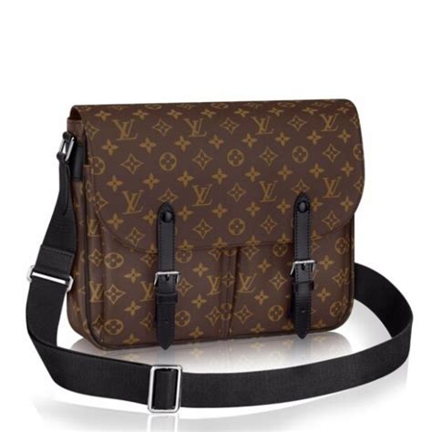 Louis Vuitton christopher messenger bag